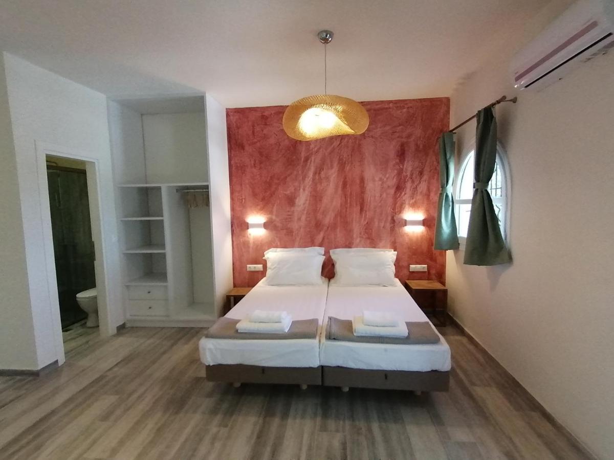 Villa Nena - Studio Suites Калами Екстериор снимка