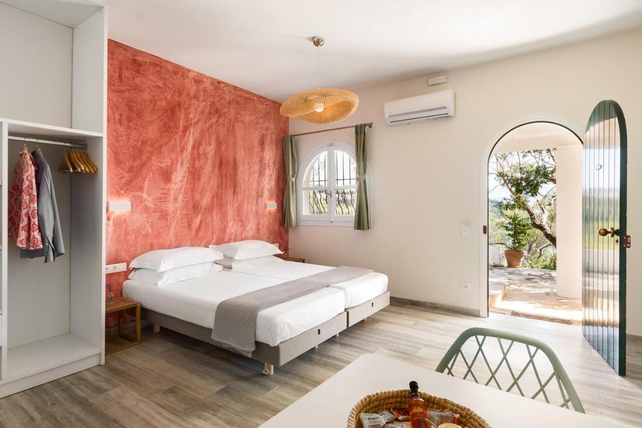 Villa Nena - Studio Suites Калами Екстериор снимка